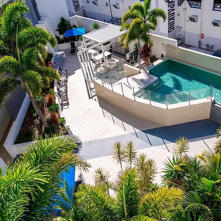 m1 Resort-3